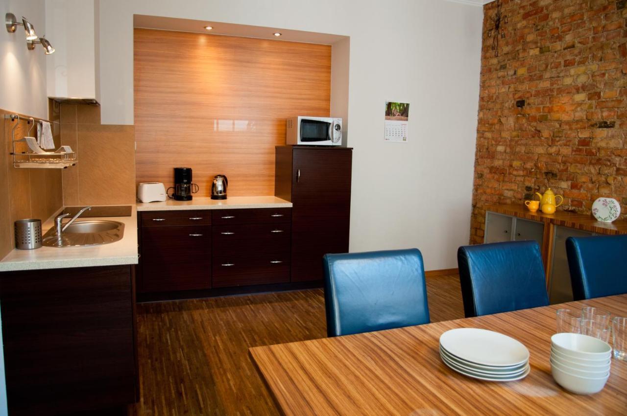 23 Apartment *